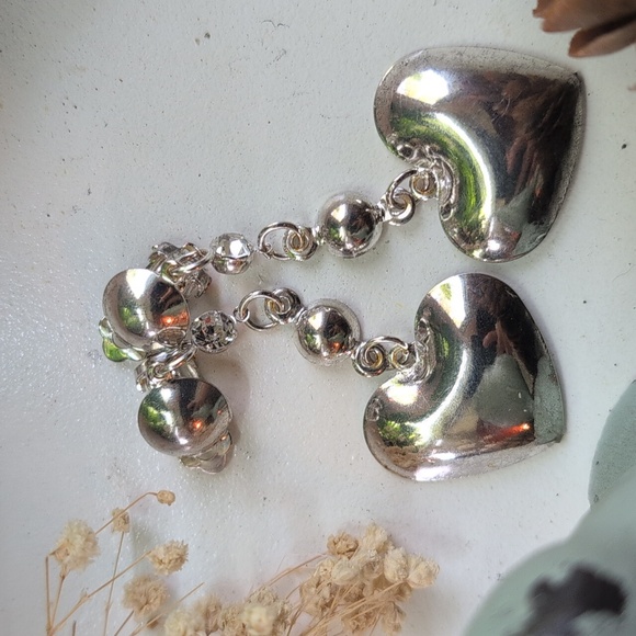 Elegant Silver Heart Drop Earrings - Picture 2 of 6